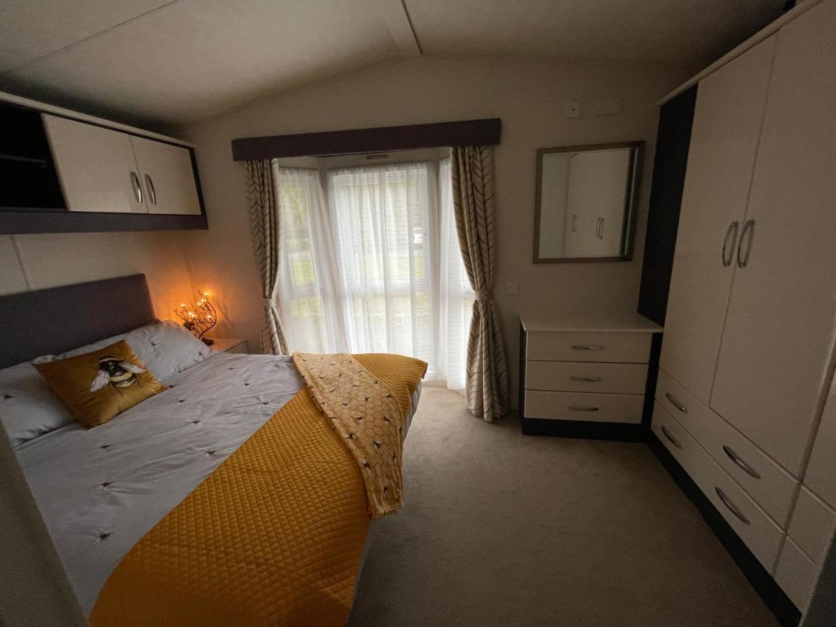 Honeycomb Lodge Dollar Екстериор снимка